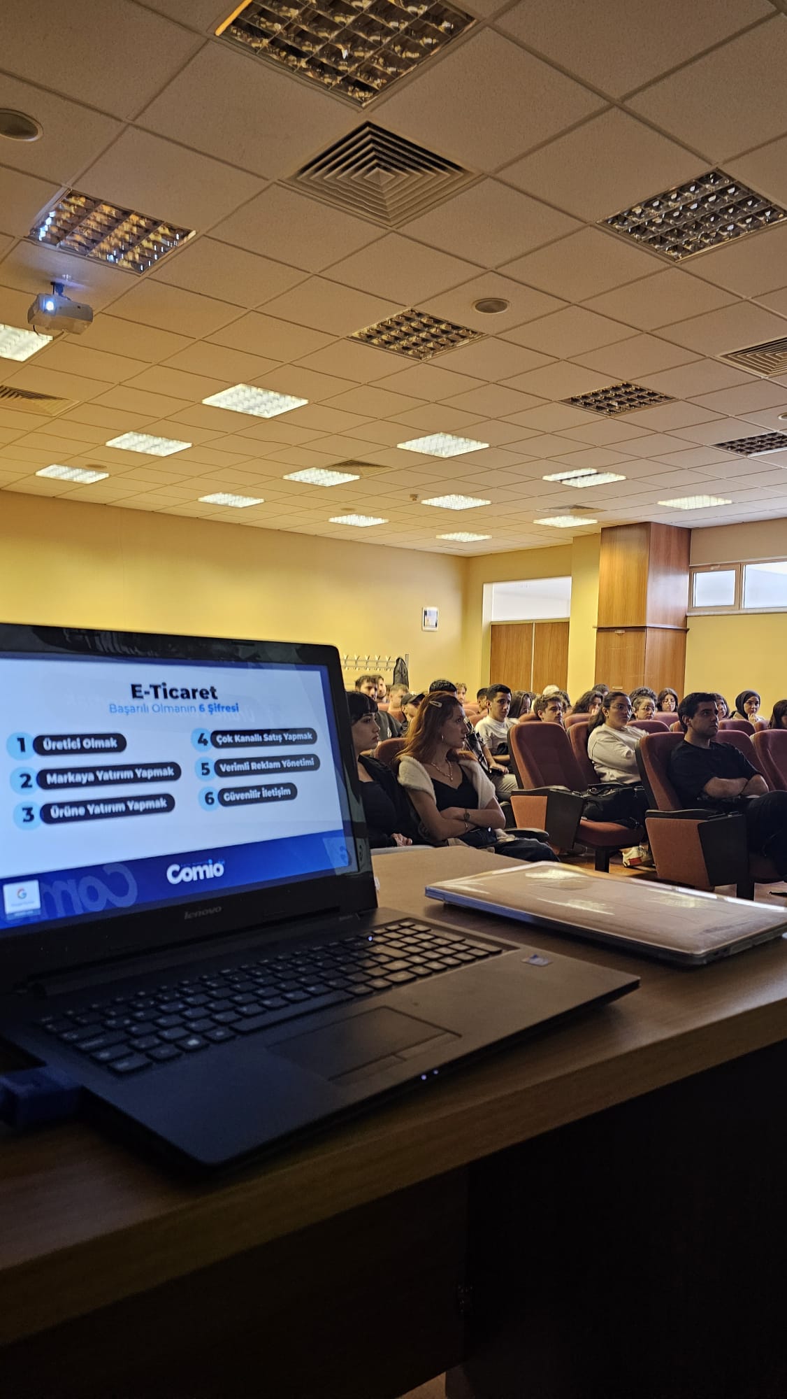  20251107162538769E-TicaretSemineri2